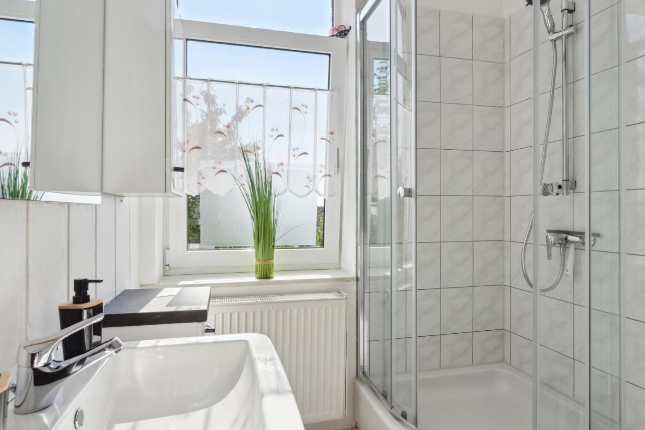 Schoenes Ferien-Appartement Fuer Bis Zu 6 Personen Halberstadt Exterior foto