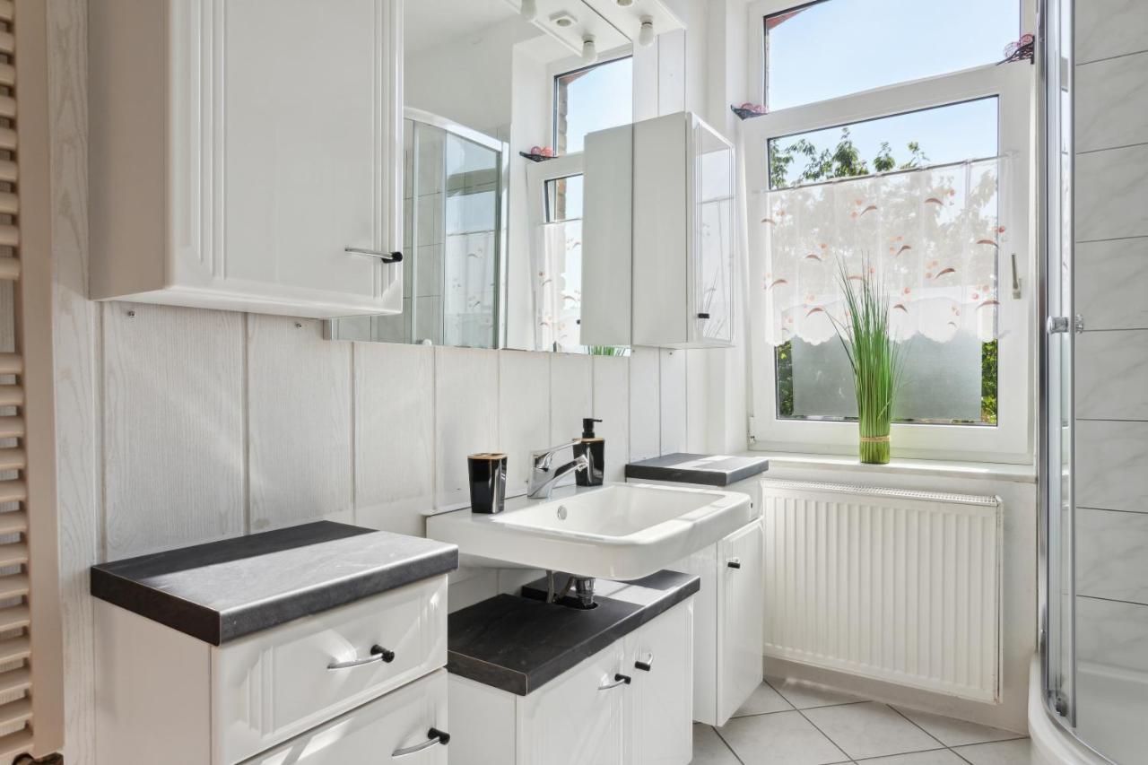 Schoenes Ferien-Appartement Fuer Bis Zu 6 Personen Halberstadt Exterior foto