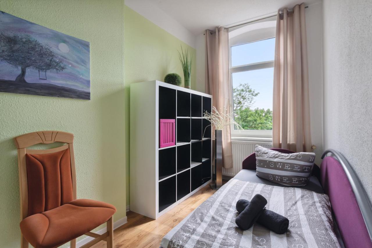 Schoenes Ferien-Appartement Fuer Bis Zu 6 Personen Halberstadt Exterior foto